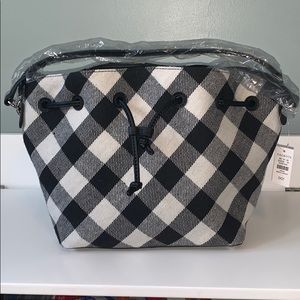 WOW! BRAND NEW TALBOTS BUCKET BAG 🖤